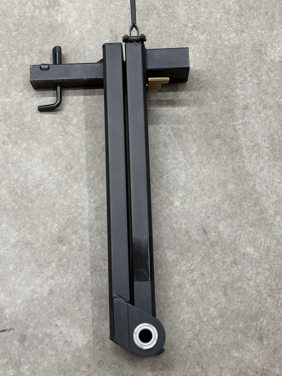 Kuat Pivot v2 swing away hitch bike rack adapter