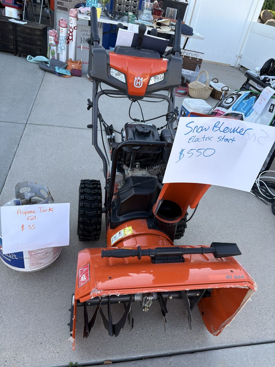 Husqvarna Snow Blower