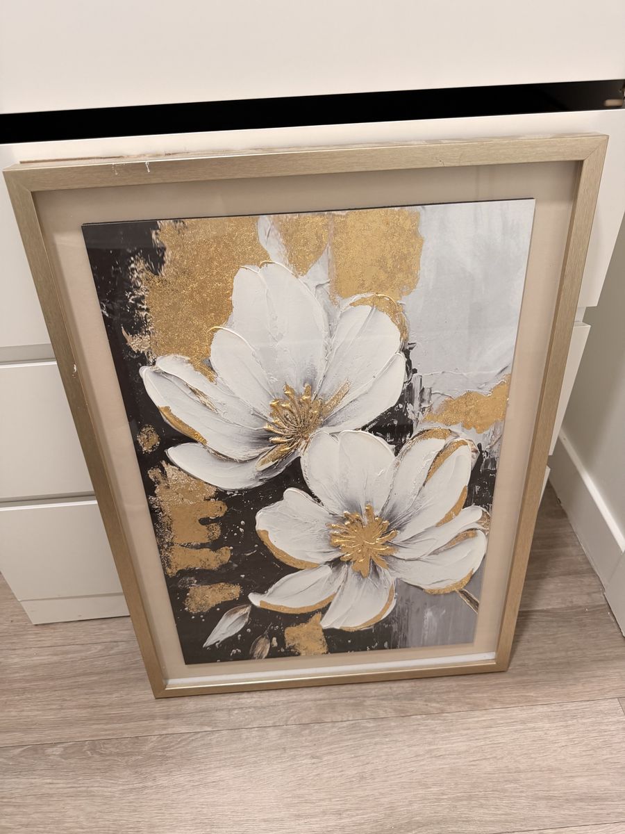 decorative picture with glass frame