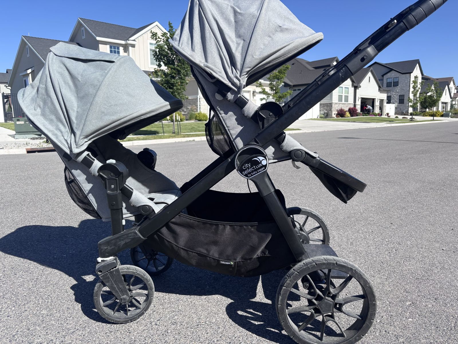 Baby Jogger City Select Lux Double Stroller - Gray, Versatile Seating Options, Used
