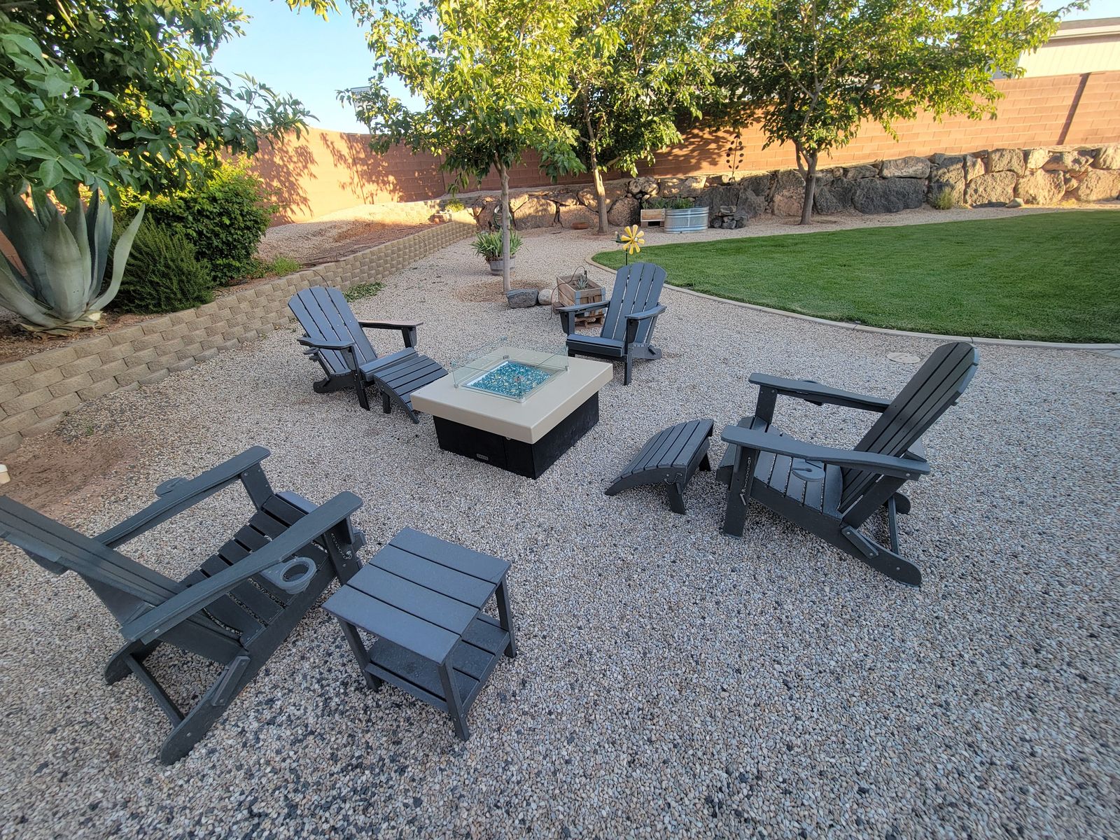 Sturdy Folding Resin Adirondack Chairs Patio Set