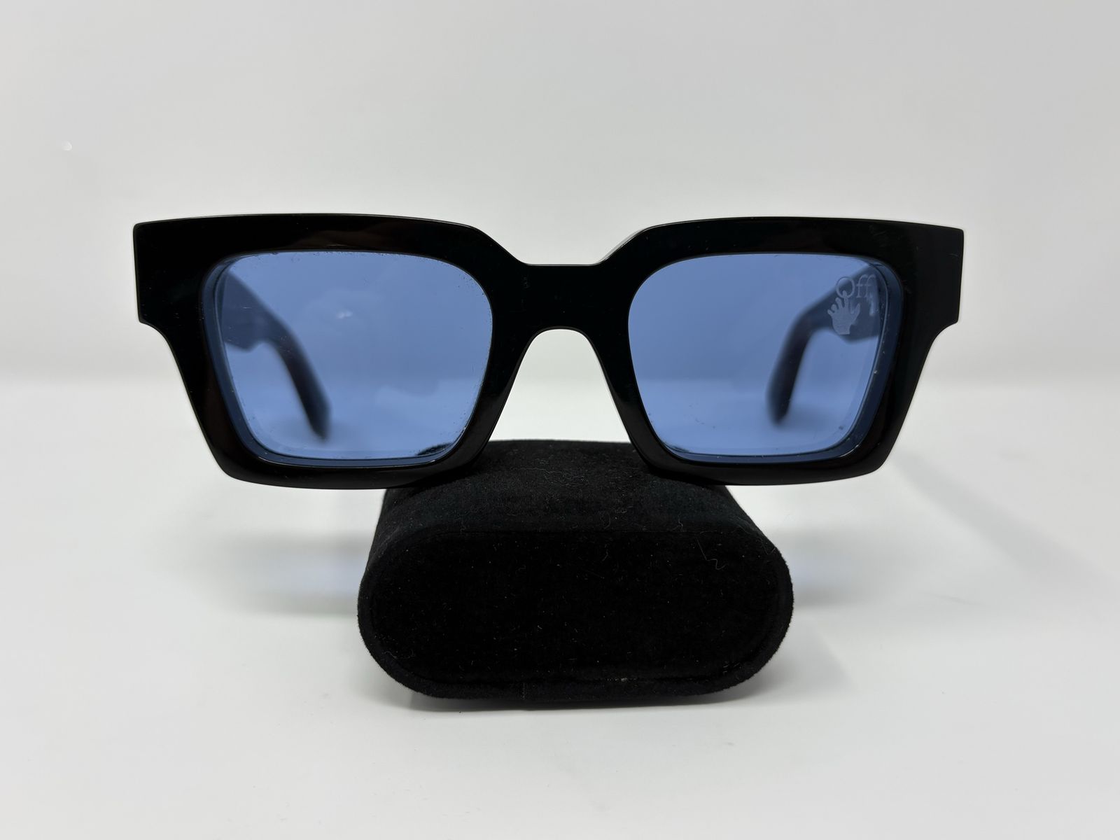 Off-White Sunglasses Black Arrow Logo