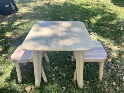 Solid wood toddler table and stools - Montessori