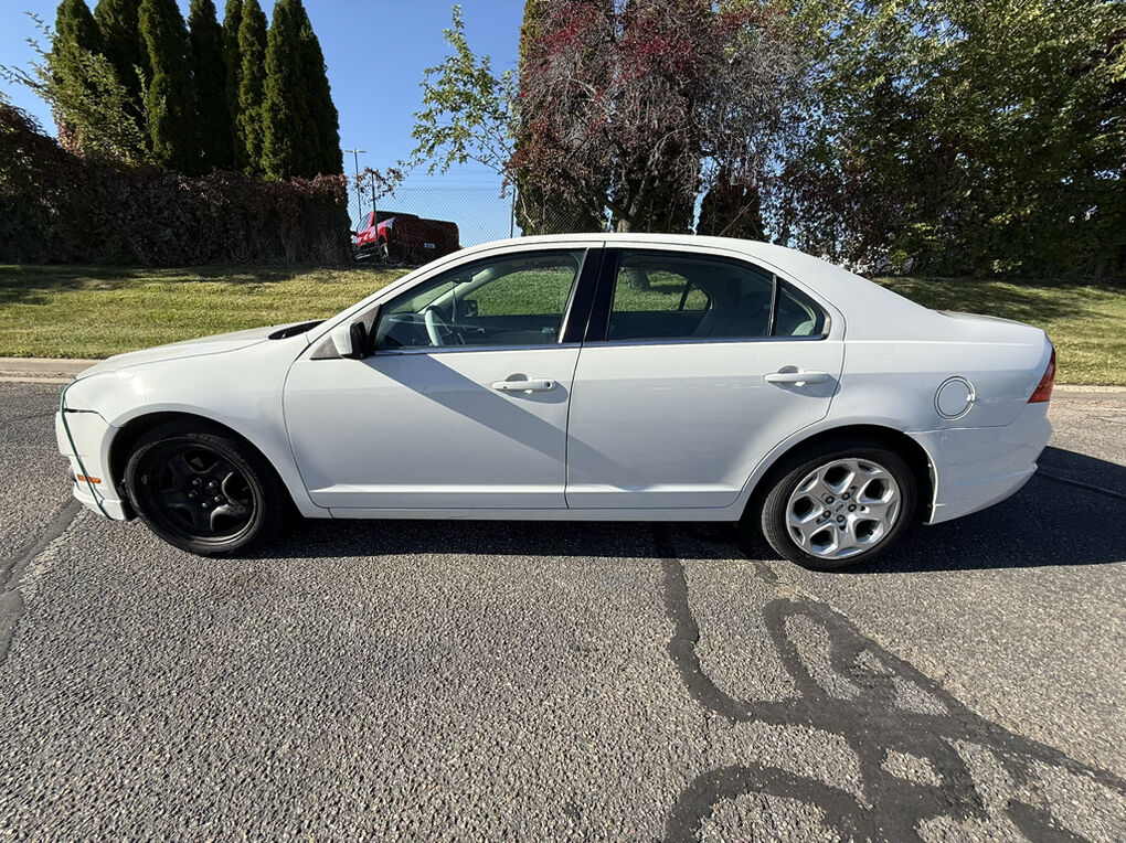 2011 FORD FUSION SE