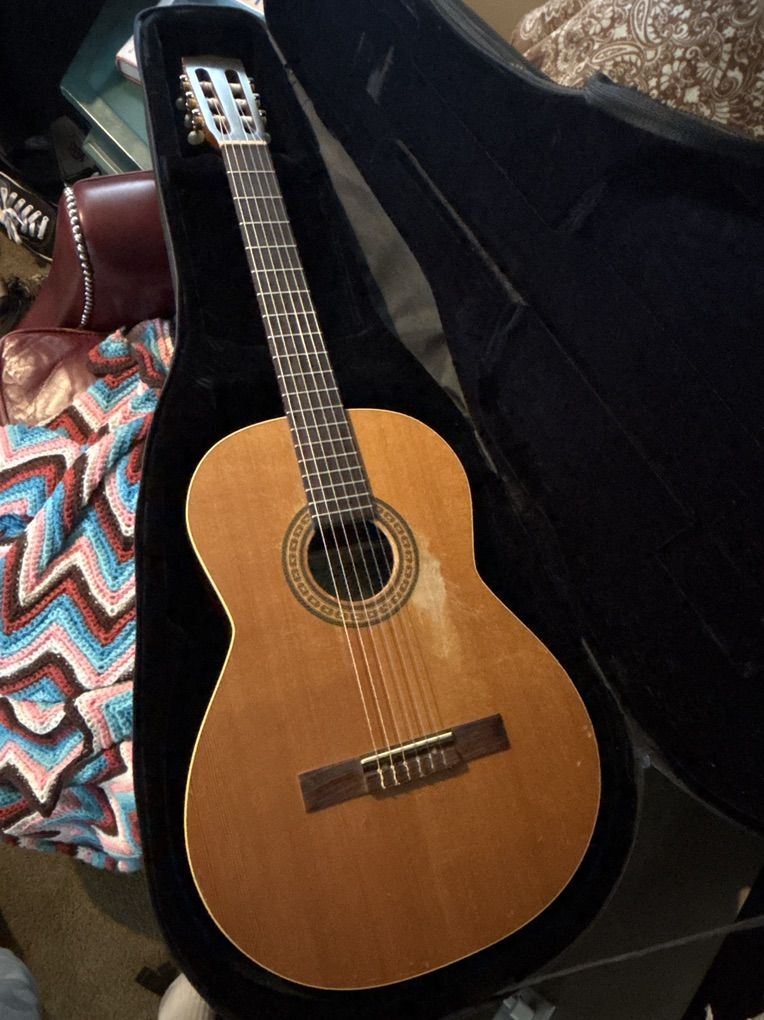 La Patrie Presentation Acoustic Guitar