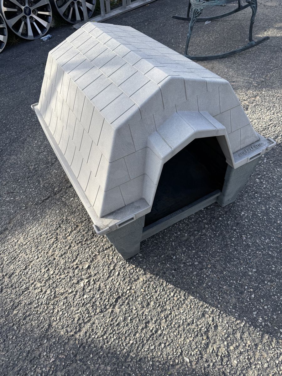 Dog House