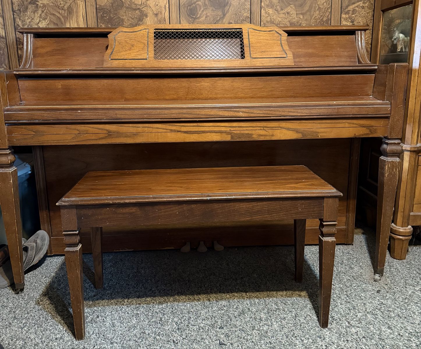 Everett Piano
