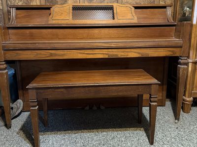 Everett Piano