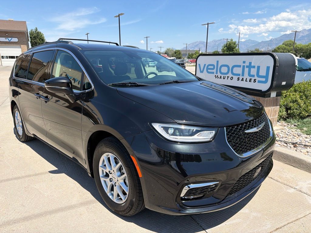 2022 Chrysler Pacifica Touring L