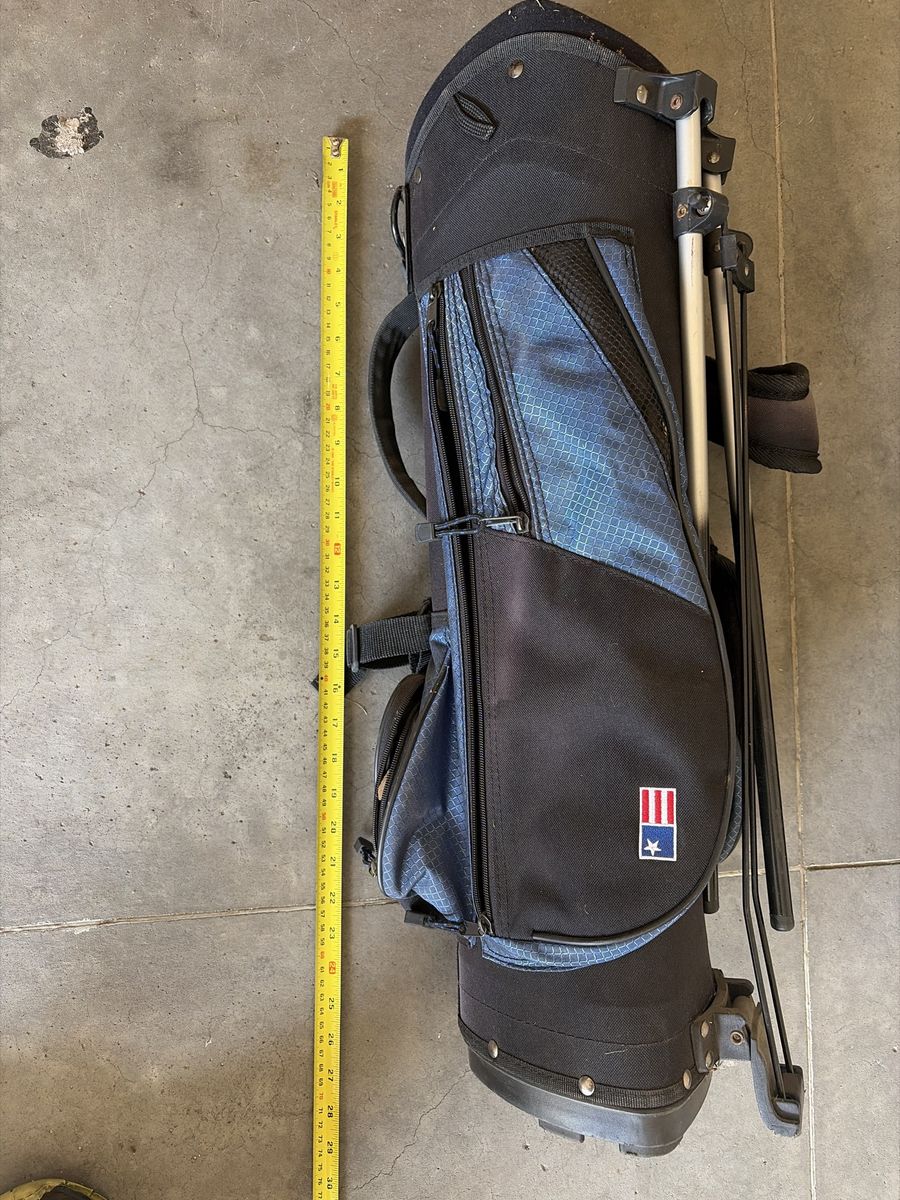 Black and Blue Stand Golf Bag with Dual Straps and Pockets
