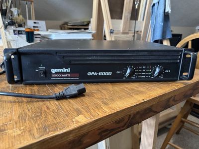 Gemini XGA-5000 5000 Watt Professional DJ/PA Live Sound Power Amplifier XGA5000