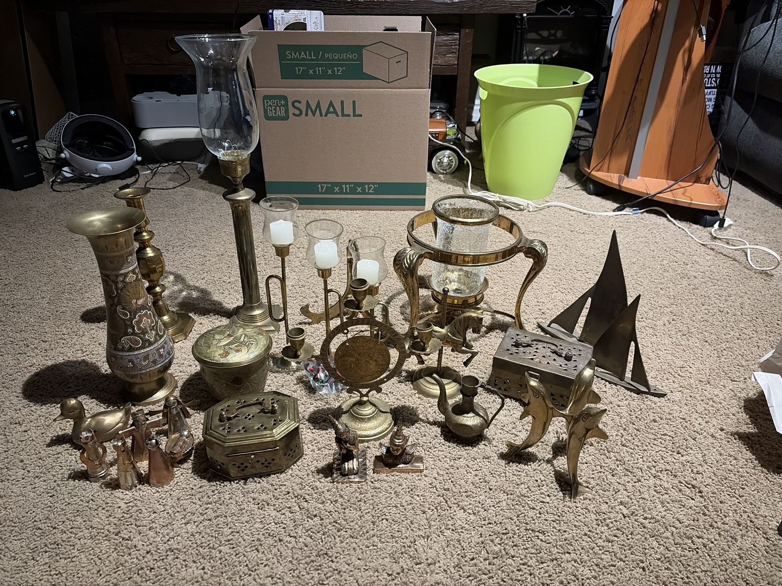 26 Brass Lot ( Not Counting The lid On The One)
