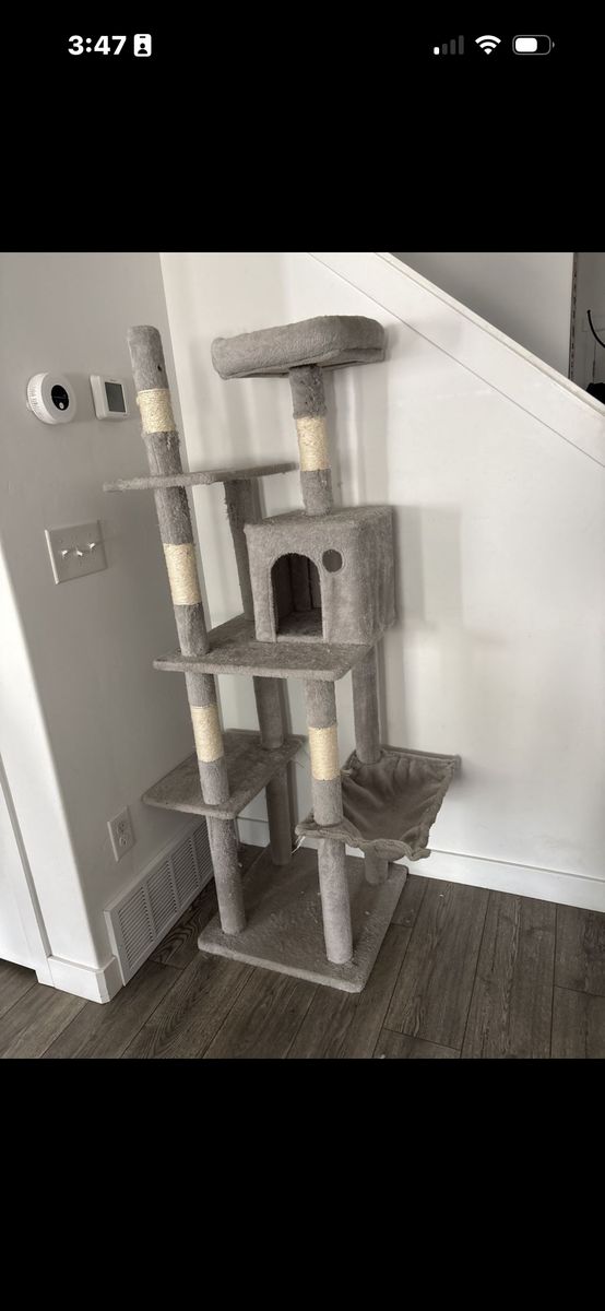 Cat tree