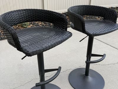Set of 2 Black Wicker Adjustable Bar Stools with Backrests