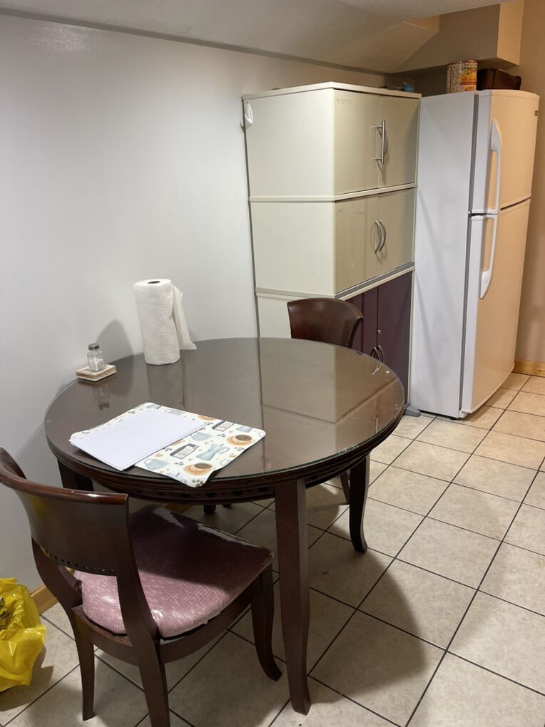 PRIVATE Room, No Fees, utilities , Wifi Included