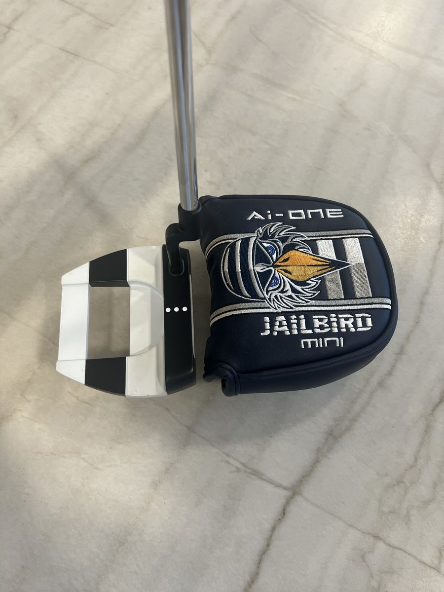 35" Odyssey Jailbird Putter
