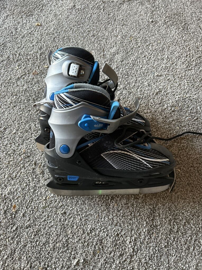 Adjustable Ice Skating Shoes