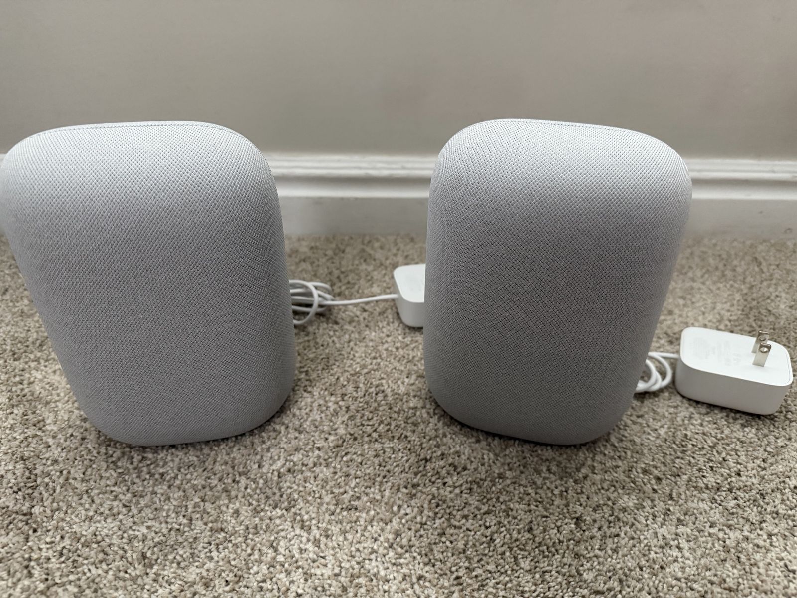 Google Nest Audio Smart Speaker - Chalk Gray with Power Supply