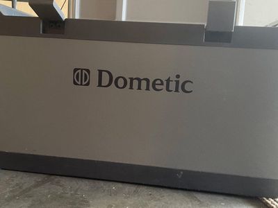 Dometic refrigerator/freezer