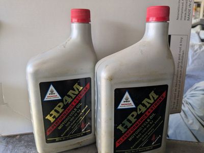 Honda motorcycle oil 10W40 synthetic racing moly