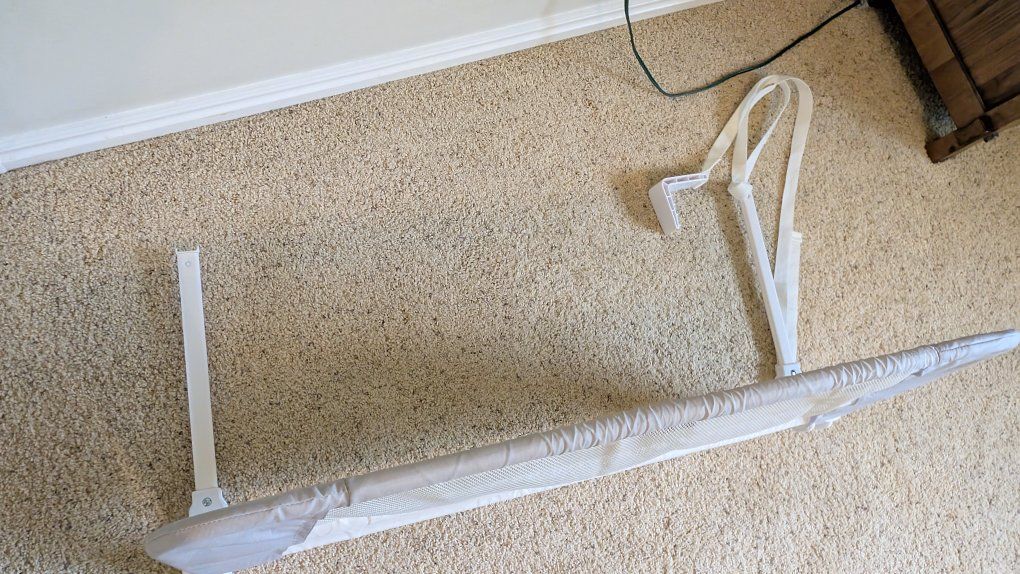 munchkin bed rail
