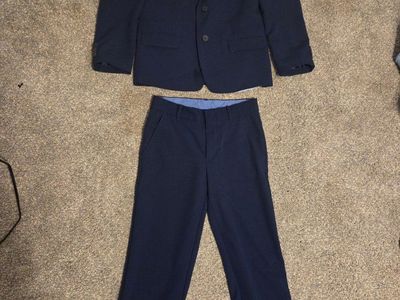 Boys size 10 Izod 2 piece suit