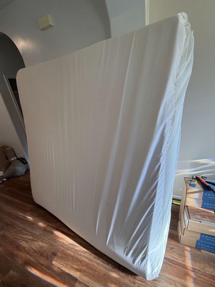 Free memory foam king size mattress with topper and box springs 