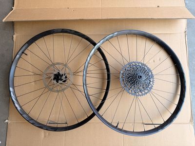 Race Face Aeffect R 30