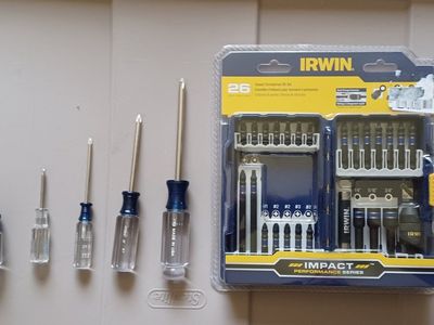 Irwin Impact Performance Series 26-Piece Screwdriver Bit Set + 5 Craftsman Screwdrivers