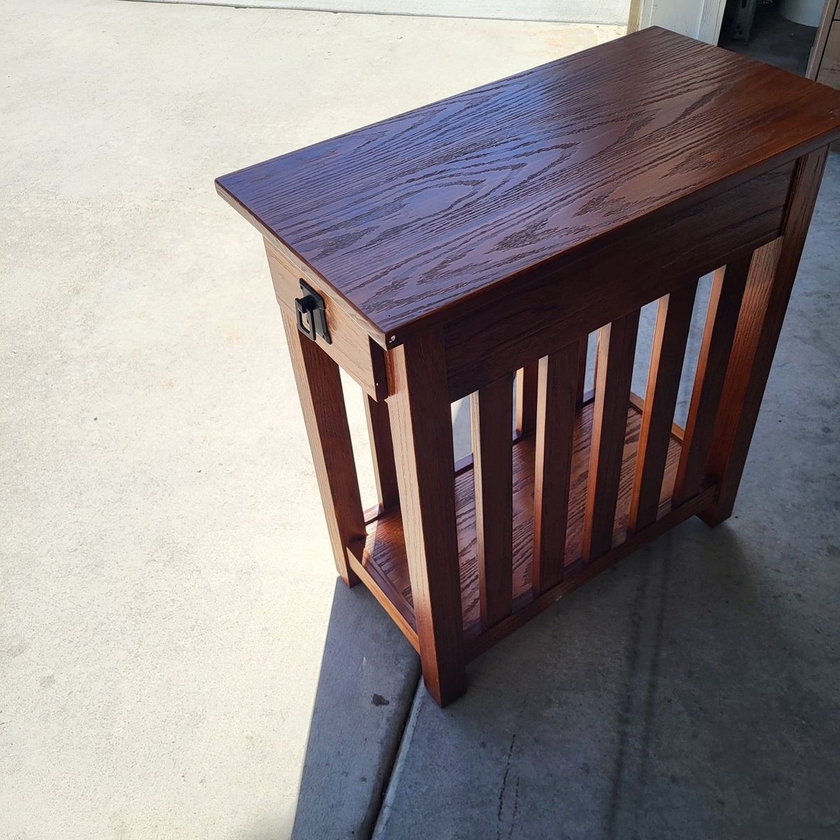 Medium Oak Wood 1 Drawer Accent Table