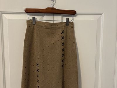 Chic Retro Tan Tweed Skirt