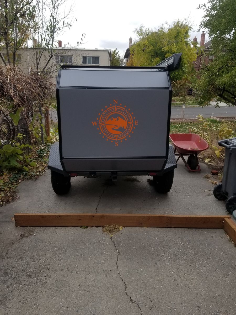 Teardrop camper trailer