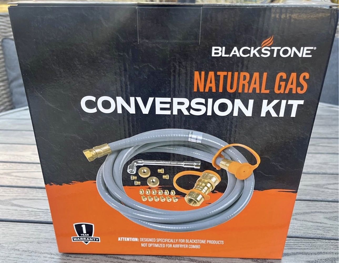 **NEW**.Blackstone Natural Gas Conversion Kit with 10 ft Hose for Griddles
