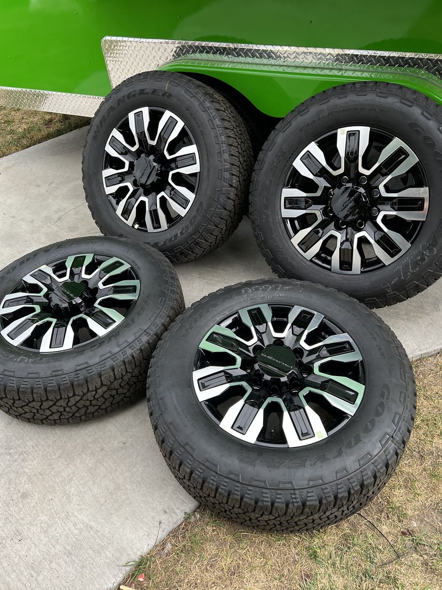 Brand New 2026 Gmc sierra Denali 2500 Hd Wheels