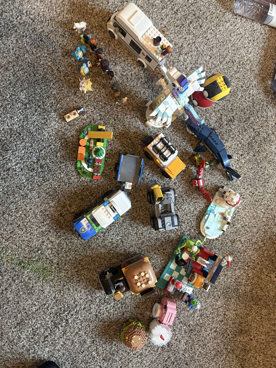 LEGO bundle- Cars, Figurines, Pokemon, Random