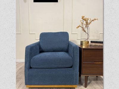 MODERN BARREL CHAIR AMAZING DEAL