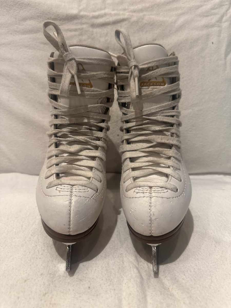 Jackson artiste toddler size 12 white figure skates
