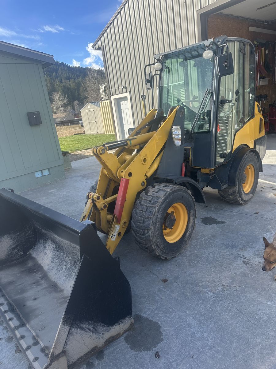2014 Gehl AL540 front end loader