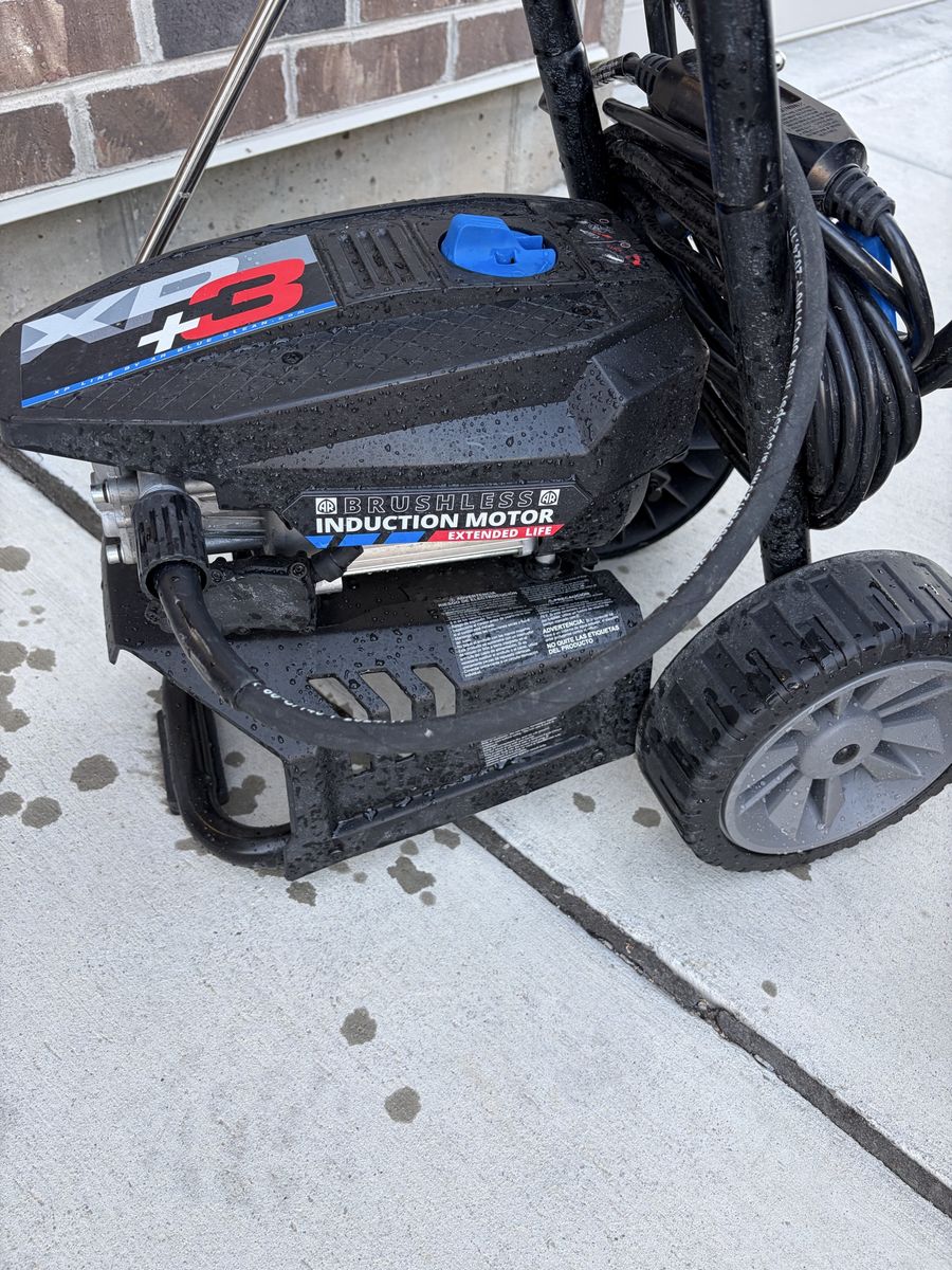 AR Blue Clean XP3-2400 Pressure washer