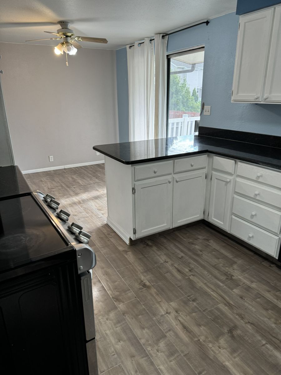 Main image 14