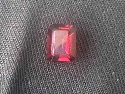 Loose Emerald cut Garnet