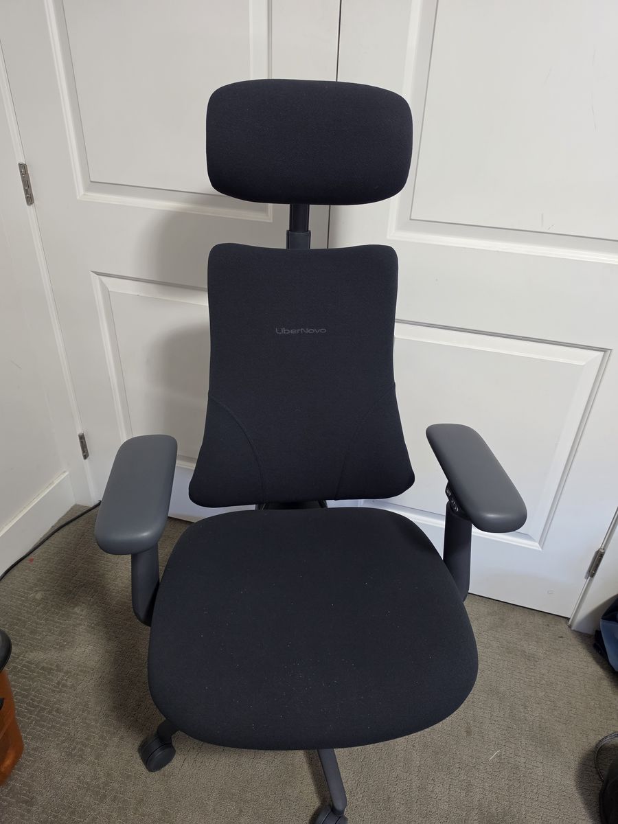 LiberNovo Omni Dynamic Ergonomic Chair