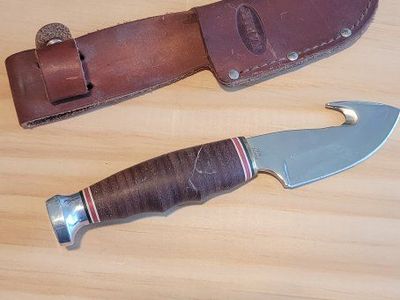 Vintage Craftsman Fixed Blade Hunting Knife 95200 with Leather Sheath & Gut Hook