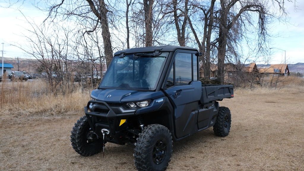 2026 Can-Am Defender 6x6 Limited HD10