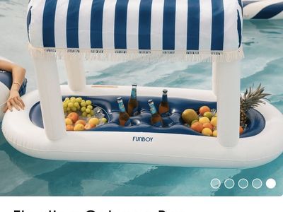 Floating Cabana Bar