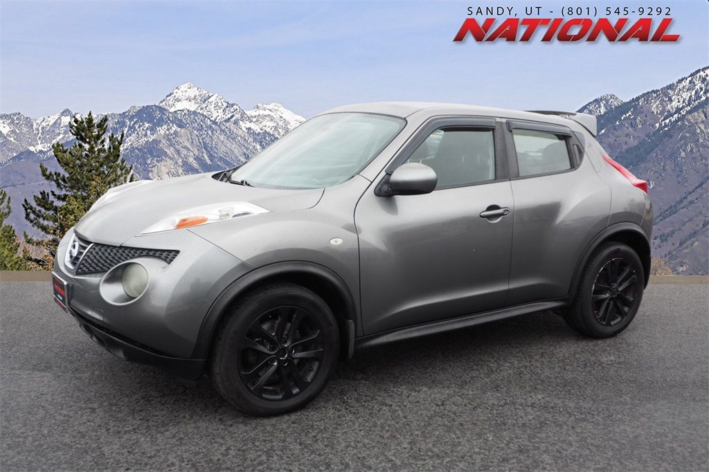2013 NISSAN JUKE S