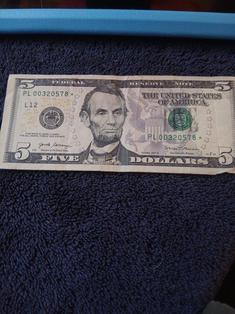US $5 Five Dollar Bill with Star Note - Series 2017A, PL00320578*