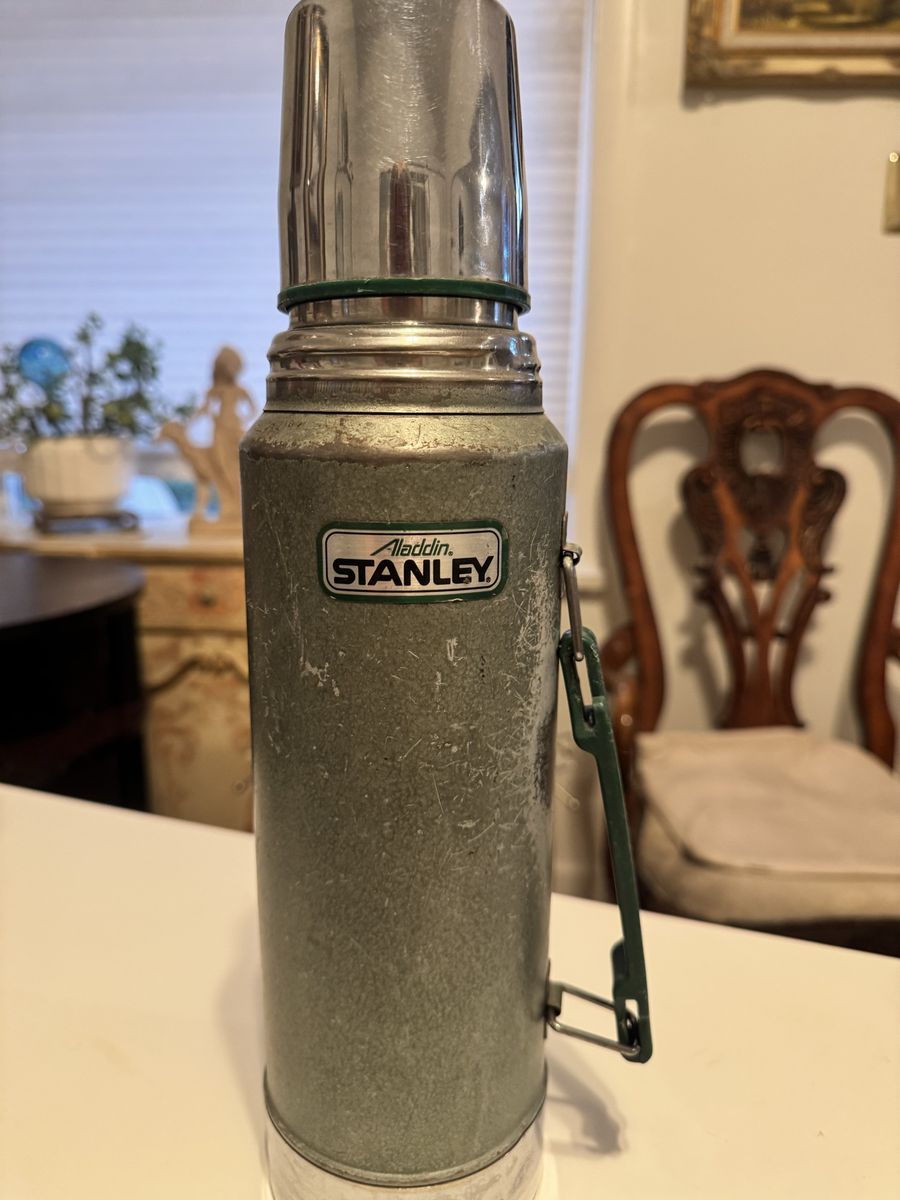 Vintage Aladdin Stanley Green Thermos 1.1 Quart Vacuum Bottle with Cup