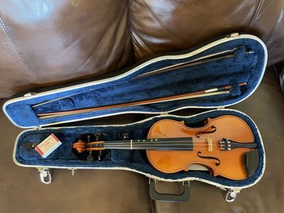 Full Sized Violin (4/4) - Made in Romania
