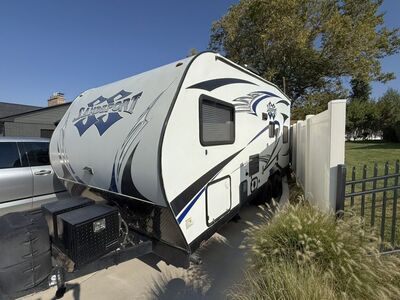 Toy Hauler 2018 Pacific Coachworks Sandsport 20EX